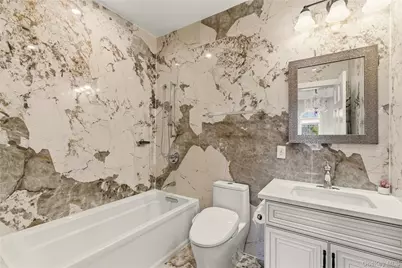 265 Laurel Lane, Syosset, NY 11791 - Photo 31