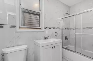 2215 Bruckner Blvd, Bronx, NY 10472 - Photo 21