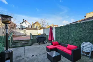 69-25 59th Rd, Maspeth, NY 11378 - Photo 23