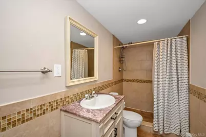 6925 59th Road, Maspeth, NY 11378 - Photo 19