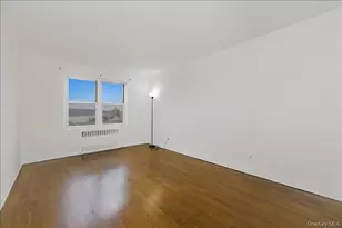 25 Sunnyside Dr, Yonkers, NY 10705 - Photo 13