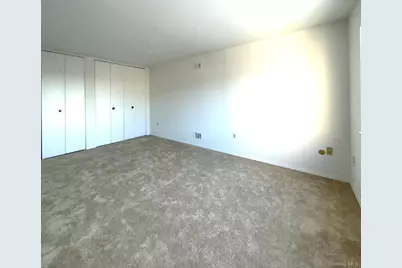 2202 Mulberry Court, Poughkeepsie, NY 12603 - Photo 7