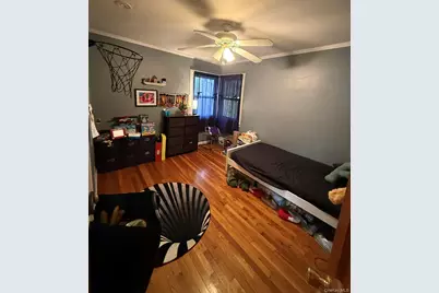 346 Holmes Street, Levittown, NY 11756 - Photo 15