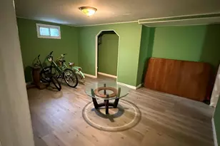 346 Holmes St, Levittown, NY 11756 - Photo 7