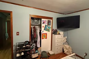 346 Holmes St, Levittown, NY 11756 - Photo 11