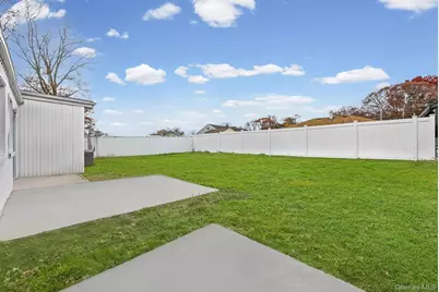 312 Coventry Road S, West Hempstead, NY 11552 - Photo 5