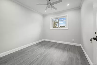 312 Coventry Road S, West Hempstead, NY 11552 - Photo 21