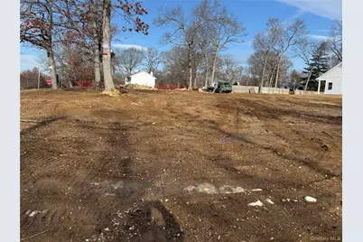 1 Lotto Court, Lake Grove, NY 11755 - Photo 5