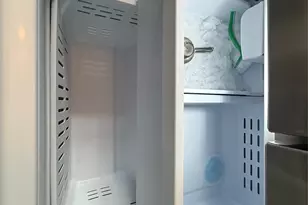 40 Terrace Cir, Great Neck, NY 11021 - Photo 13