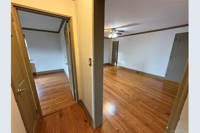 40 Terrace Circle #4C, Great Neck, NY 11021 - Photo 9