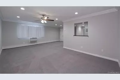 5 Exeter Place #506B, Coram, NY 11727 - Photo 5