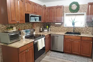 117 N Coleman Rd, Centereach, NY 11720 - Photo 5