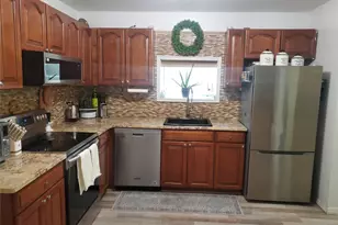 117 N Coleman Rd, Centereach, NY 11720 - Photo 7