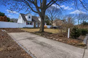 117 N Coleman Rd, Centereach, NY 11720 - Photo 21