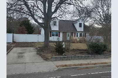 117 N Coleman Road, Centereach, NY 11720 - Photo 5