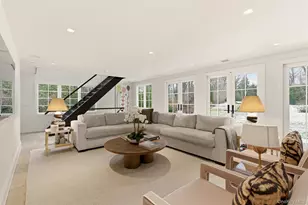 1347 Chicken Valley Rd, Upper Brookville, NY 11771 - Photo 25