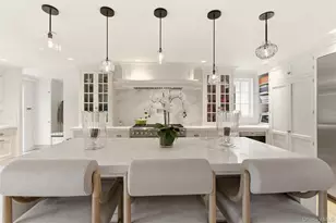 1347 Chicken Valley Rd, Upper Brookville, NY 11771 - Photo 21