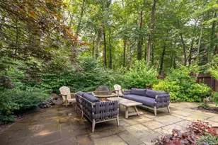 1347 Chicken Valley Rd, Upper Brookville, NY 11771 - Photo 49