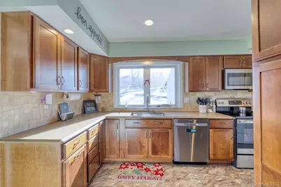 210 Overlook Road, Poughkeepsie, NY 12603 - Photo 3