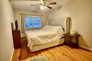 21-22 Clintonville St, Whitestone, NY 11357 - Photo 17