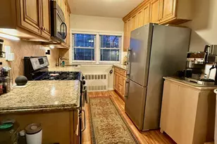 21-22 Clintonville St, Whitestone, NY 11357 - Photo 5