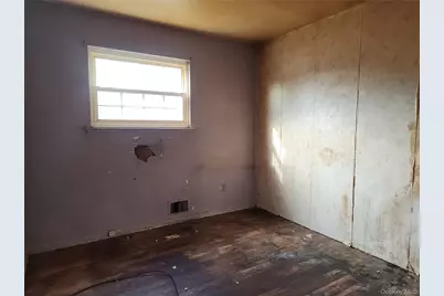 267 Woodhull Avenue, Port Jefferson Station, NY 11776 - Photo 15