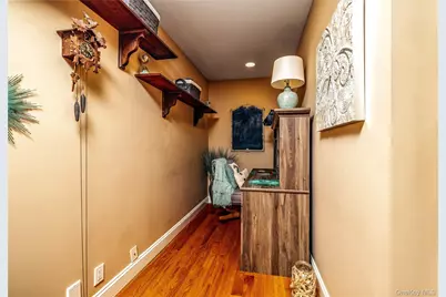 8611 165th Avenue, Howard Beach, NY 11414 - Photo 7