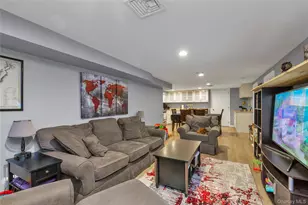 867 Preston Rd, East Meadow, NY 11554 - Photo 15