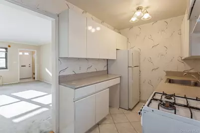 107 15th Street #E-1, Garden City, NY 11530 - Photo 11