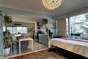 17 Molyneaux Rd, Valley Stream, NY 11580 - Photo 11