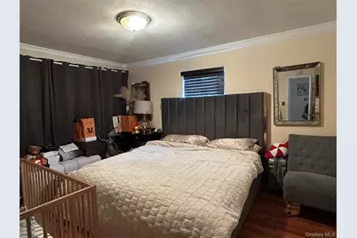 17 Molyneaux Road, Valley Stream, NY 11580 - Photo 15