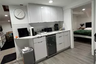 17 Molyneaux Rd, Valley Stream, NY 11580 - Photo 23