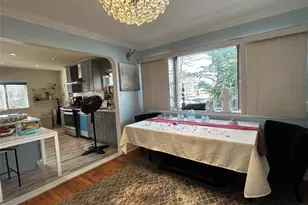 17 Molyneaux Rd, Valley Stream, NY 11580 - Photo 9