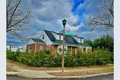 17 Molyneaux Road, Valley Stream, NY 11580 - Photo 1