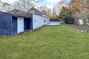 7 Carnaby Ave, Coram, NY 11727 - Photo 21