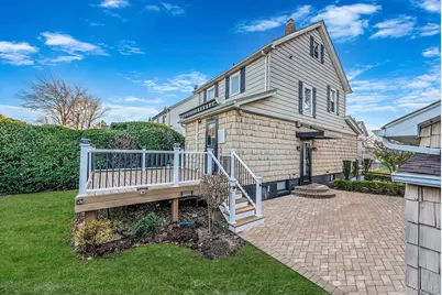 32 Everett, Lynbrook, NY 11563 - Photo 9