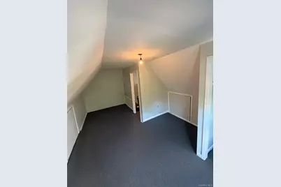 111 Piccadilly Dwns, Lynbrook, NY 11563 - Photo 19