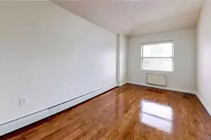 24-07 Brookhaven Ave, Far Rockaway, NY 11691 - Photo 7