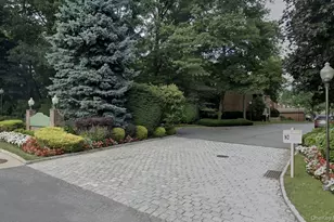 45 Windsor Gate, North Hills, NY 11040 - Photo 9