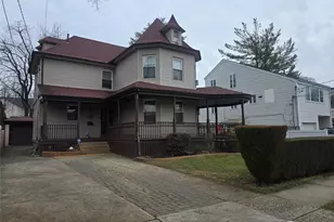 42-19 218th St, Bayside, NY 11361 - Photo 39