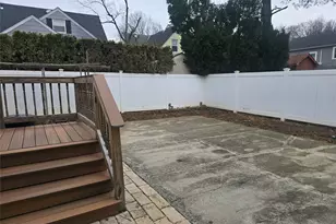 42-19 218th St, Bayside, NY 11361 - Photo 33