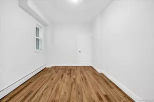 2886 Randall Ave, Bronx, NY 10465 - Photo 11