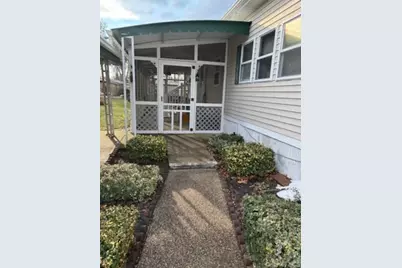 1661 Old Country Road #282, Riverhead, NY 11901 - Photo 3