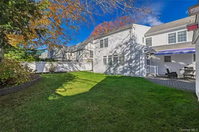 166 Princeton Road, Rockville Centre, NY 11570 - Photo 37