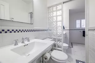 166 Princeton Rd, Rockville Centre, NY 11570 - Photo 21