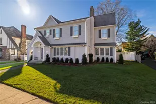 166 Princeton Rd, Rockville Centre, NY 11570 - Photo 41