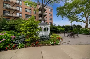 3 Birchwood Ct, Mineola, NY 11501 - Photo 15