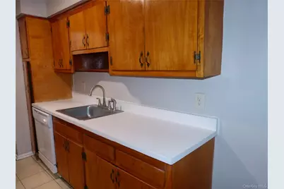 201 Kearsing Parkway #D, Monsey, NY 10952 - Photo 7