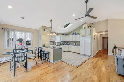 510 Albern Avenue, Oceanside, NY 11572 - Photo 7