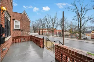 88-09 208th St, Queens Village, NY 11427 - Photo 5